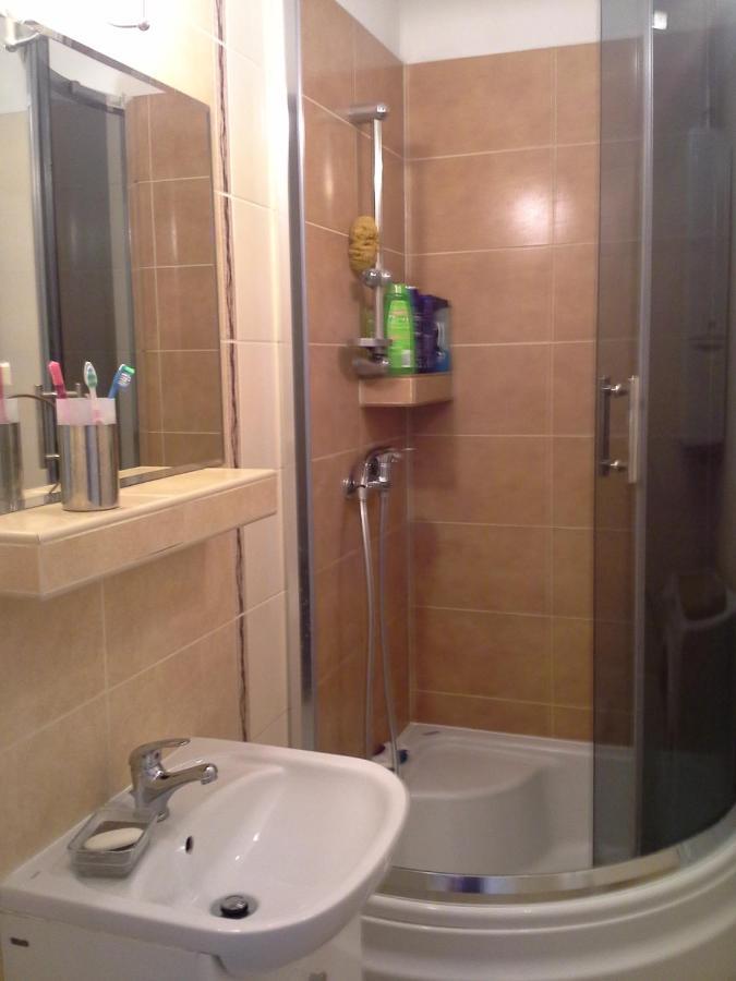 Apartament On Kazimierz Krakow Bagian luar foto